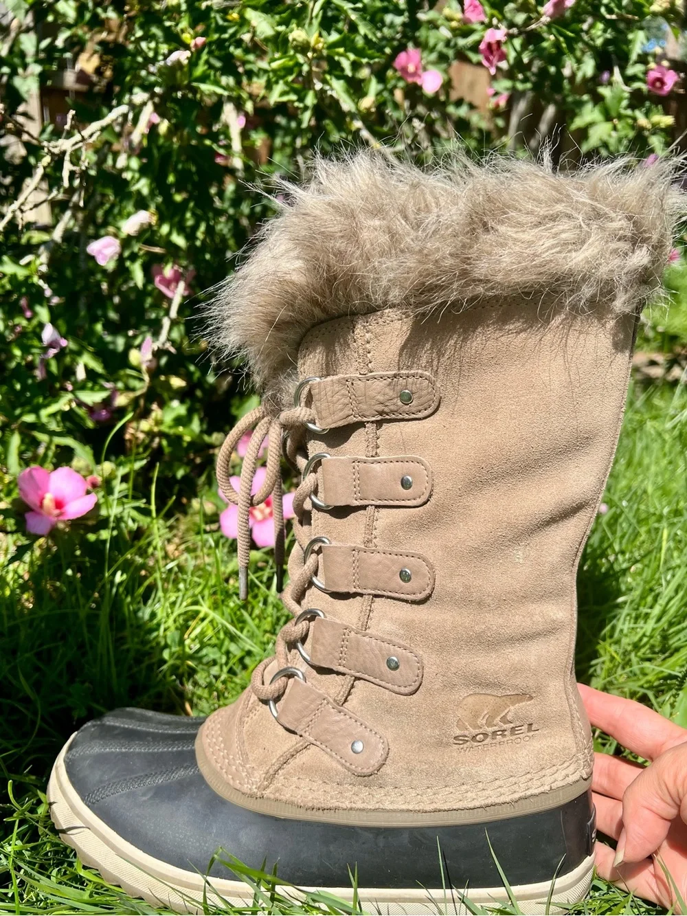 Women Sorel Joan of Arctic Tall Snow Boat Gently Preowned Classic Fur Lined 9